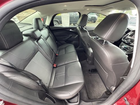 Used 2014 Ford Focus Titanium image 33