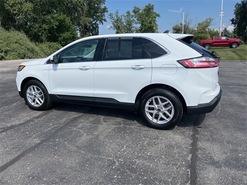 Used 2023 Ford Edge SEL image 7