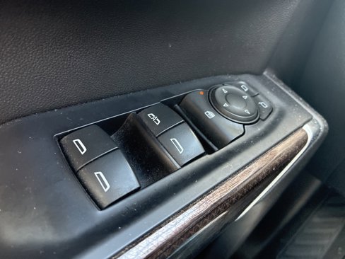 Used 2020 Chevrolet Silverado 1500 RST w/ Texas Edition image 7