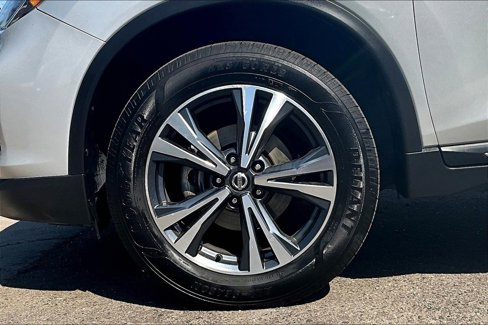 Used 2017 Nissan Rogue SL w/ SL Premium Package image 9