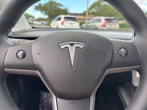 Used 2021 Tesla Model 3 Standard Range Plus image 42