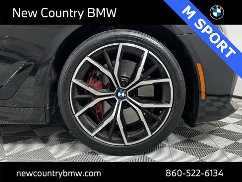 Used 2021 BMW 540i xDrive w/ M Sport Package image 9