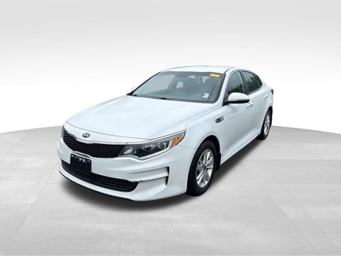 Used 2018 Kia Optima LX image 4