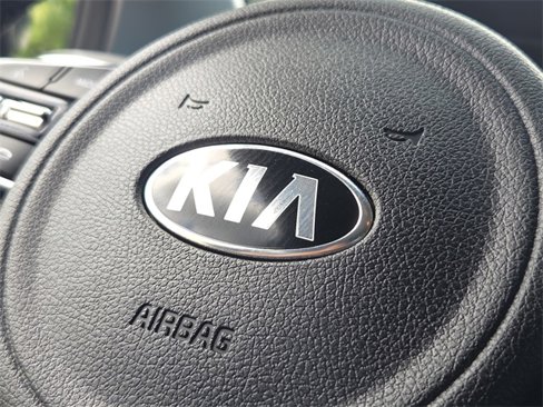Used 2021 Kia Sportage EX image 23