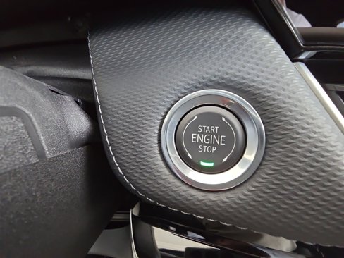 New 2026 Chevrolet Equinox LT w/ Convenience Package II image 17