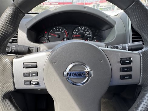 Used 2016 Nissan Frontier SV image 20