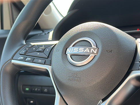 New 2025 Nissan Sentra SV image 20