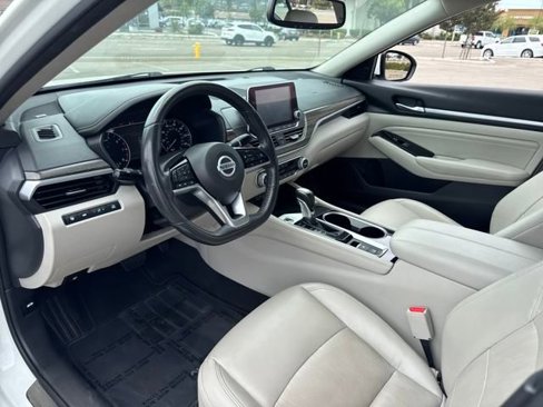 Used 2022 Nissan Altima 2.5 Platinum image 7