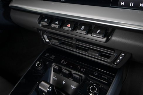 Used 2022 Porsche 911 Carrera image 51