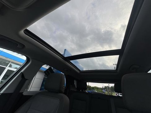 Used 2019 Chevrolet Equinox LT w/ Sun & Navigation Package image 19