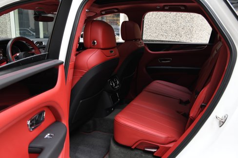 Used 2023 Bentley Bentayga image 10