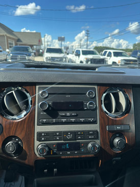 Used 2011 Ford F250 Lariat w/ Lariat Interior Pkg image 16