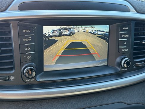 Used 2020 Kia Sorento EX image 22