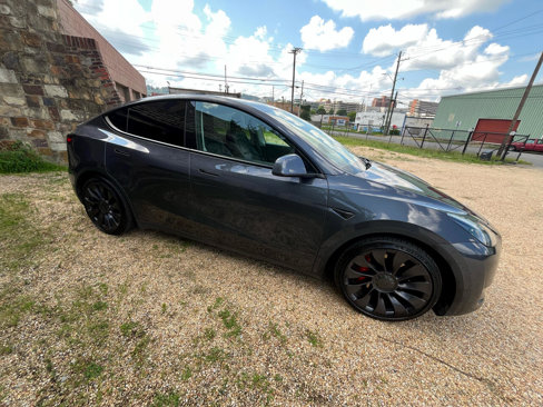 Used 2021 Tesla Model Y Performance image 14