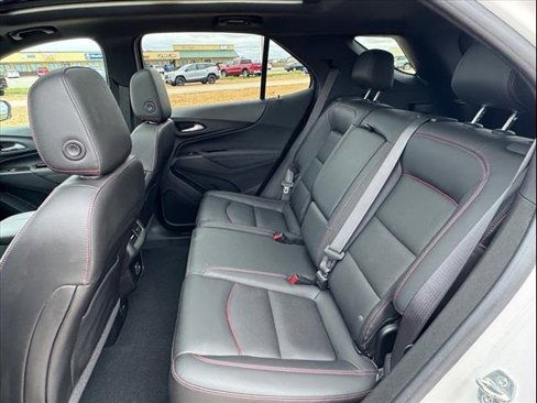 Used 2022 Chevrolet Equinox RS w/ RS Leather Package image 19