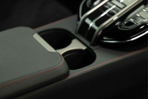 New 2025 Aston Martin V8 Vantage Coupe image 38