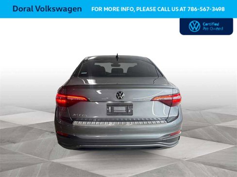 Certified 2022 Volkswagen Jetta Sport image 7