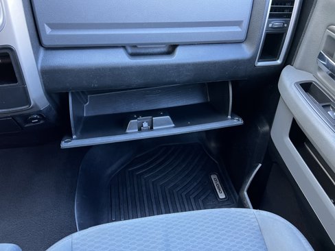 Used 2016 RAM 1500 Classic SLT image 33