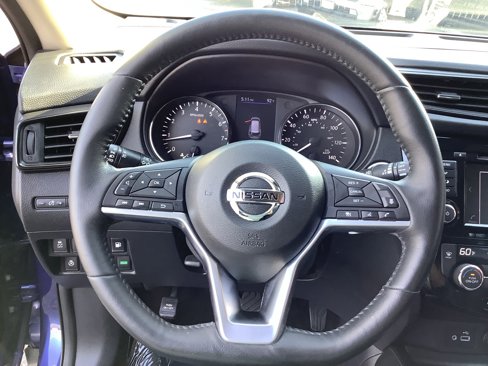 Used 2018 Nissan Rogue SL image 10
