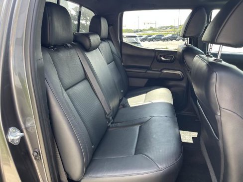 Used 2021 Toyota Tacoma Limited w/ Nightshade Package image 25