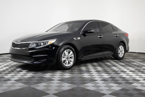 Used 2018 Kia Optima LX image 1
