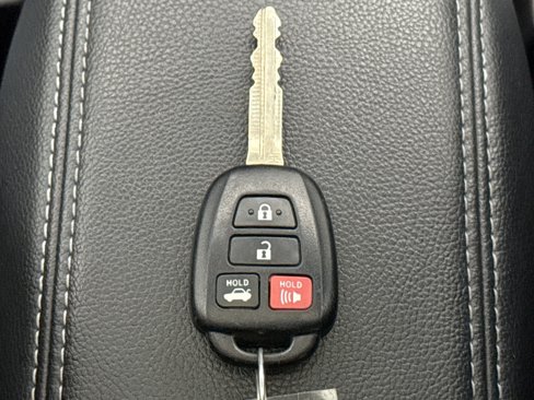 Used 2016 Toyota Corolla S image 20