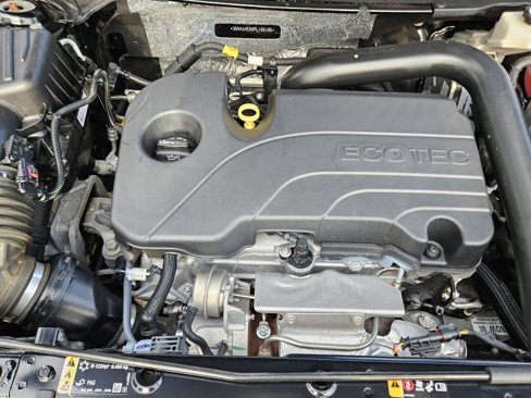 Used 2023 Chevrolet Equinox LS image 21