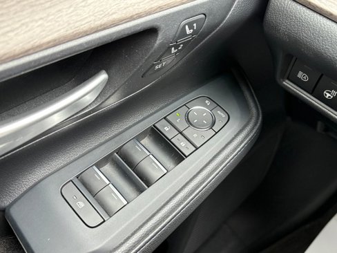 Used 2024 Toyota Grand Highlander Limited image 24