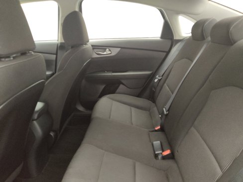 Used 2019 Kia Forte LXS image 18