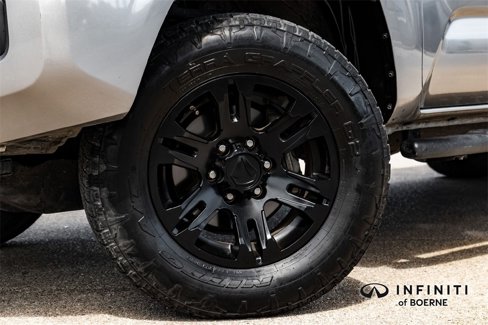 Used 2021 Toyota Tacoma SR image 3