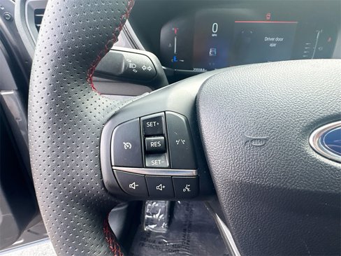 Used 2024 Ford Escape ST-Line image 8