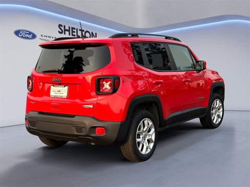 Used 2018 Jeep Renegade Latitude w/ Popular Equipment Group image 5