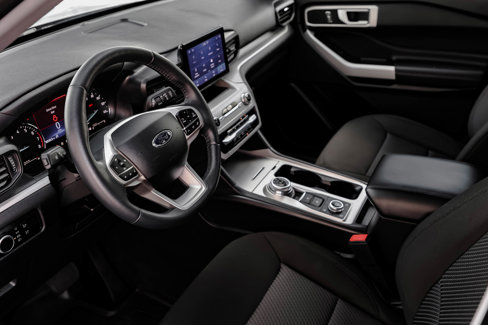 Used 2023 Ford Explorer XLT image 17