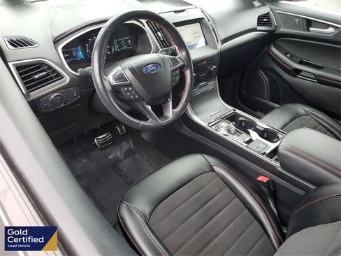 Certified 2020 Ford Edge ST-Line w/ Cold Weather Package image 3