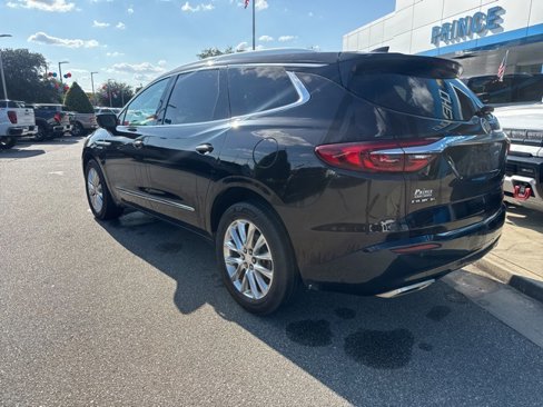 Used 2018 Buick Enclave Premium image 2
