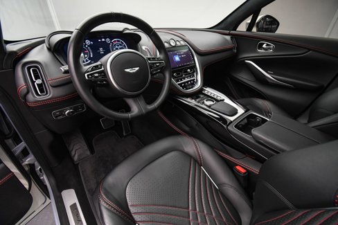 Used 2021 Aston Martin DBX image 12