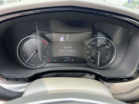 Certified 2022 Cadillac XT5 Premium Luxury image 17