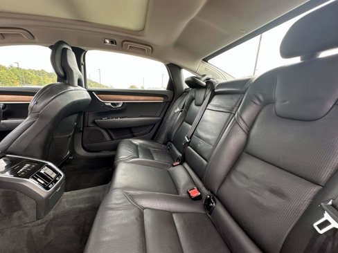 Used 2018 Volvo S90 T6 Inscription image 13