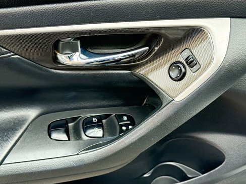 Used 2015 Nissan Altima 2.5 SL w/ Technology Package image 19