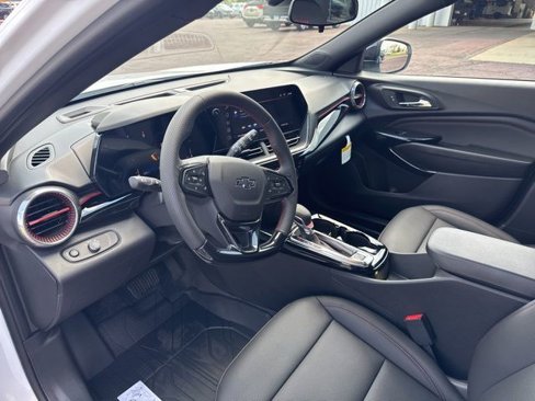 New 2025 Chevrolet Trax RS image 12