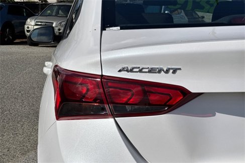 Used 2020 Hyundai Accent SE image 28