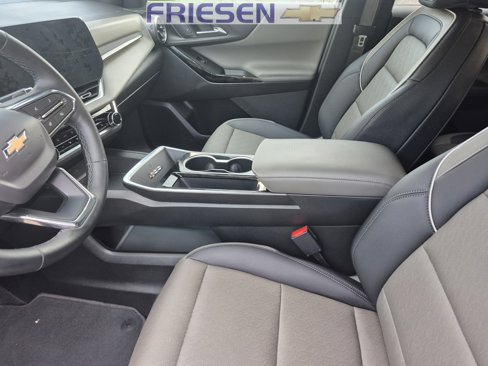 Used 2025 Chevrolet Equinox LT w/ Convenience Package II image 13