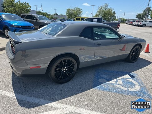 Used 2018 Dodge Challenger SXT w/ Blacktop Package image 33