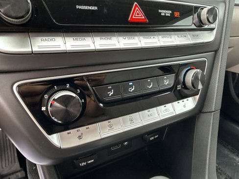 Used 2018 Hyundai Sonata SEL image 16