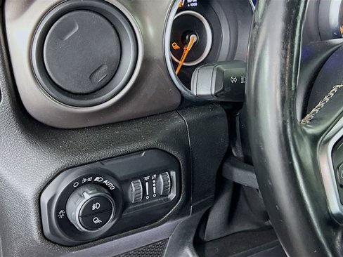 Used 2020 Jeep Gladiator Sport w/ Quick Order Package 24S image 8