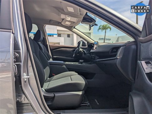 Used 2023 Nissan Rogue S image 16
