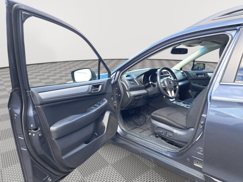 Used 2015 Subaru Outback 2.5i Premium image 11