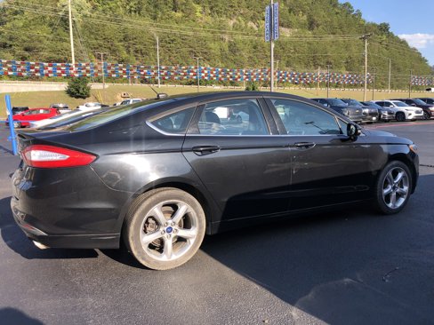 Used 2014 Ford Fusion SE image 3