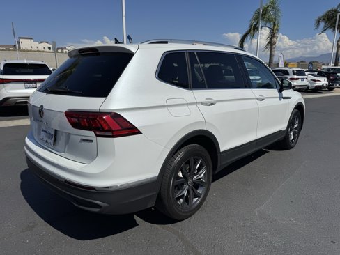 Certified 2023 Volkswagen Tiguan SE image 10