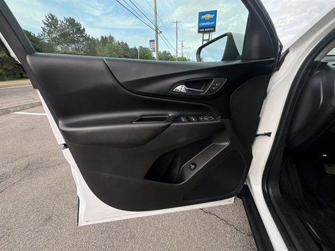 Used 2019 Chevrolet Equinox LT w/ Sun & Navigation Package image 23